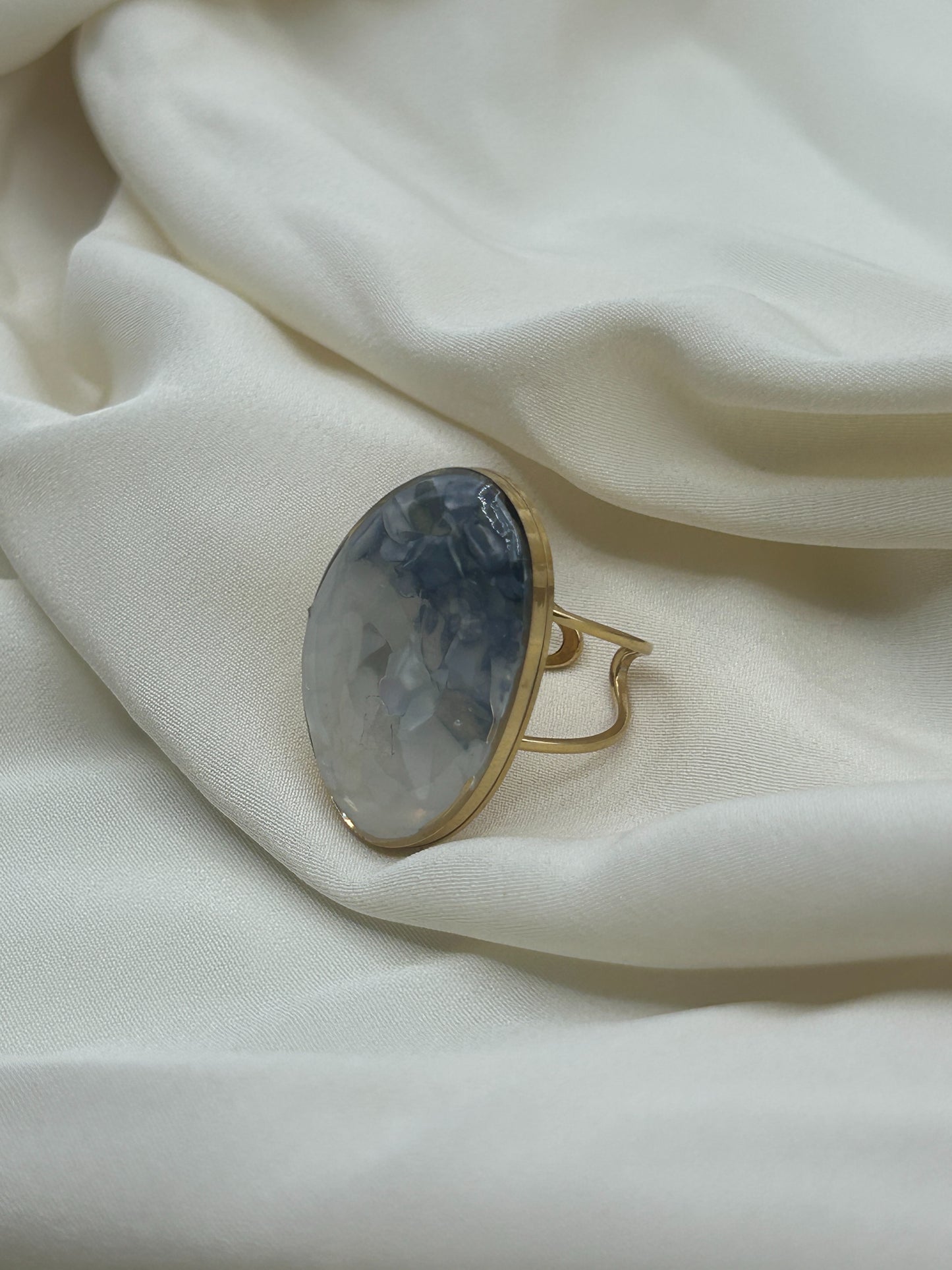 Moonstone Ring Gold