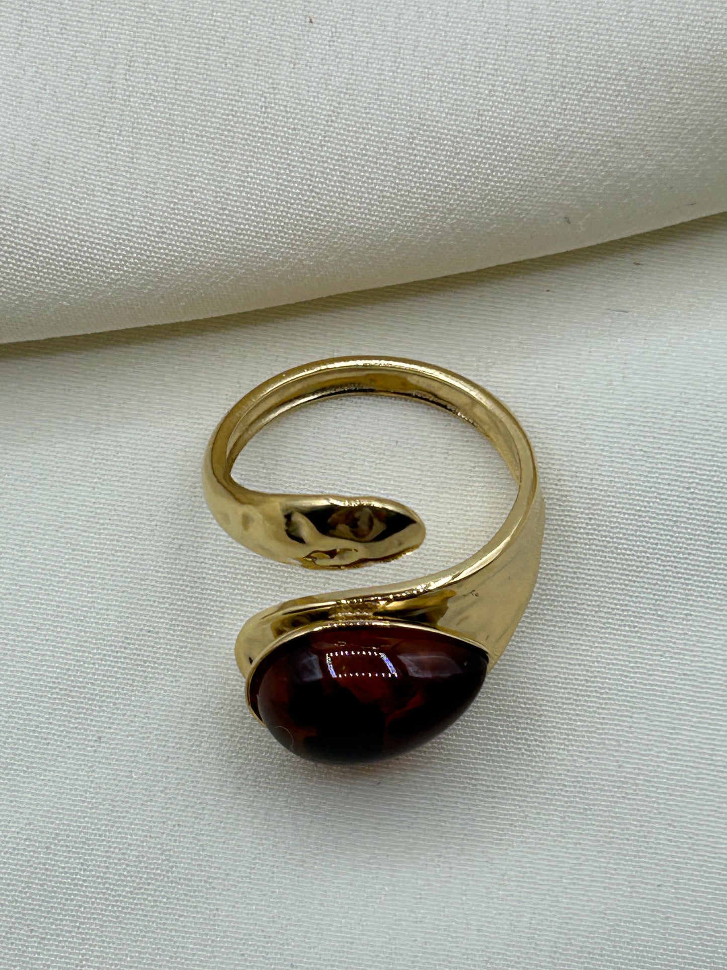 Hammered Brown Enlacing Ring