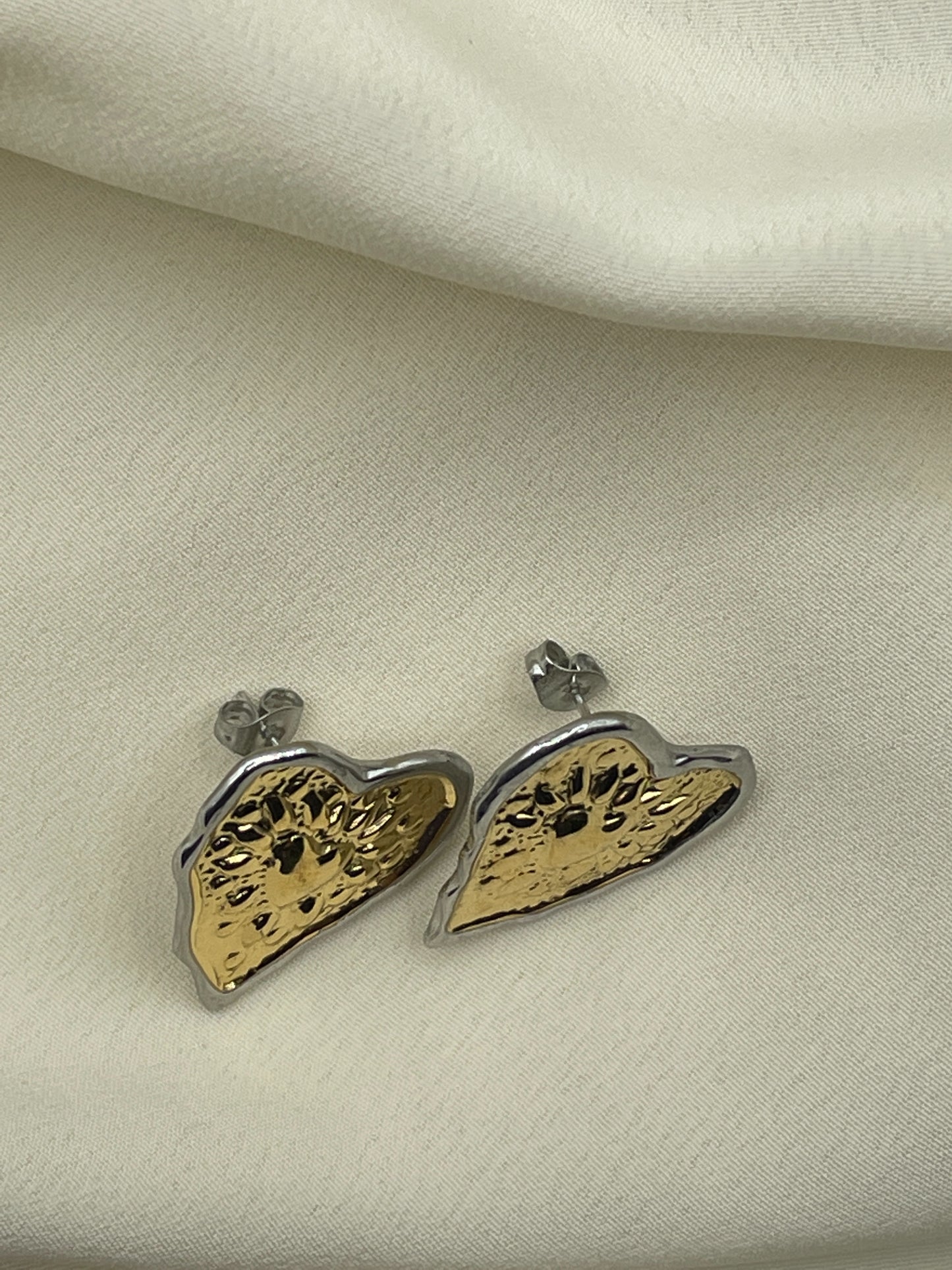 Hammered Heart Earrings Bicolor