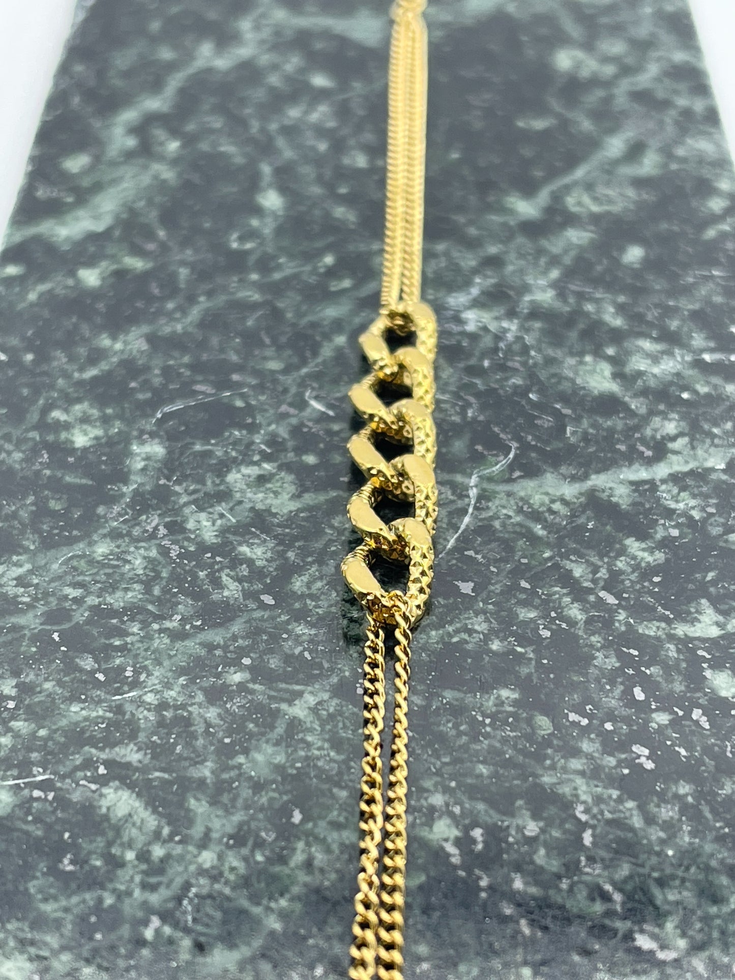 Hammered Large Chain Bracelet Gold