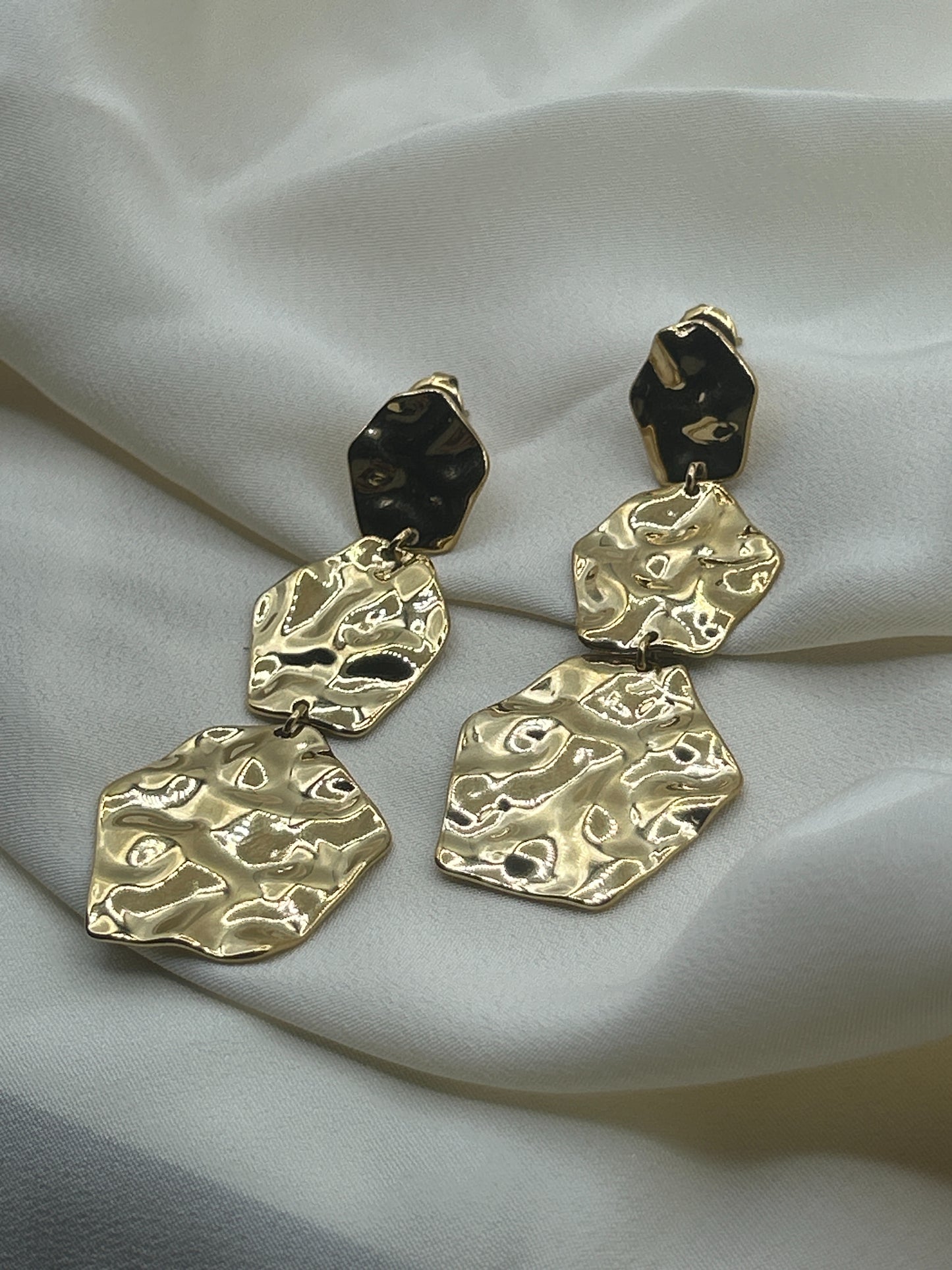 Hammered Triple Flat Earrings Gold