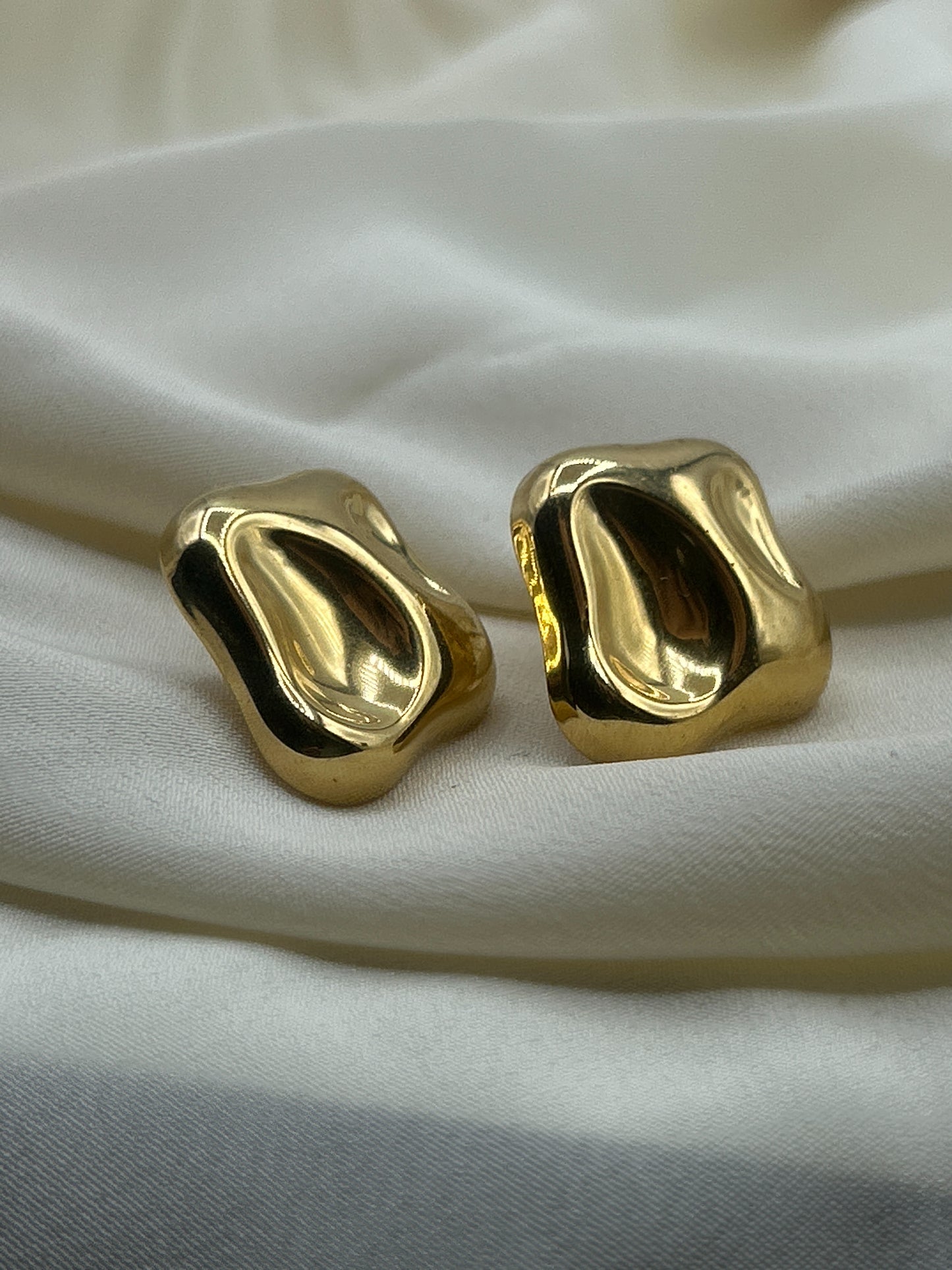 Hammered Square Earrings Gold