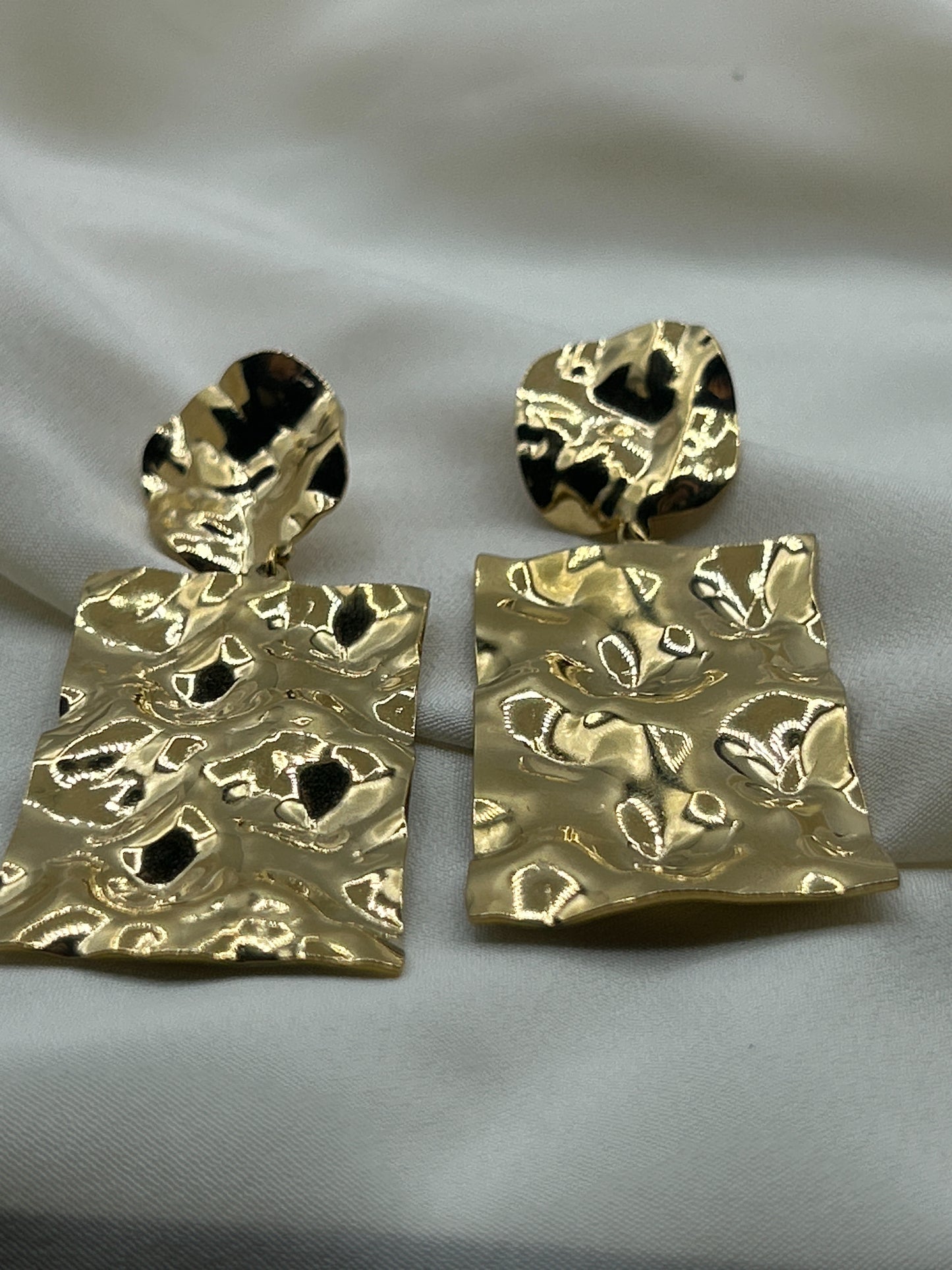 Hammered Square Pendant Earrings Gold