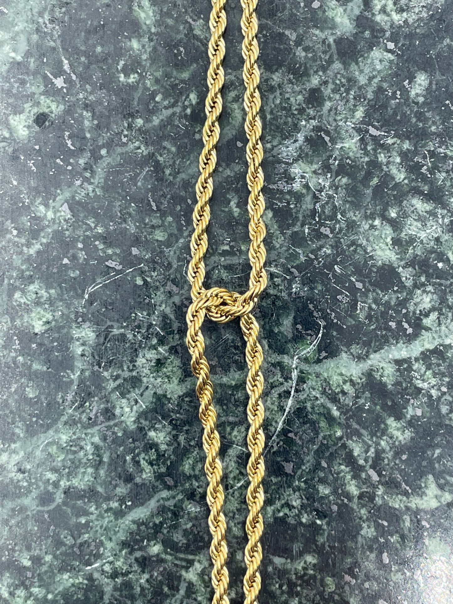 Hanging Bracelet Gold