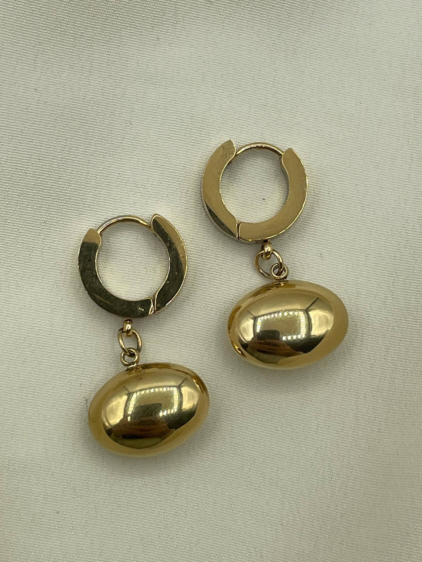 Hanging Golden Ovoid Earrings