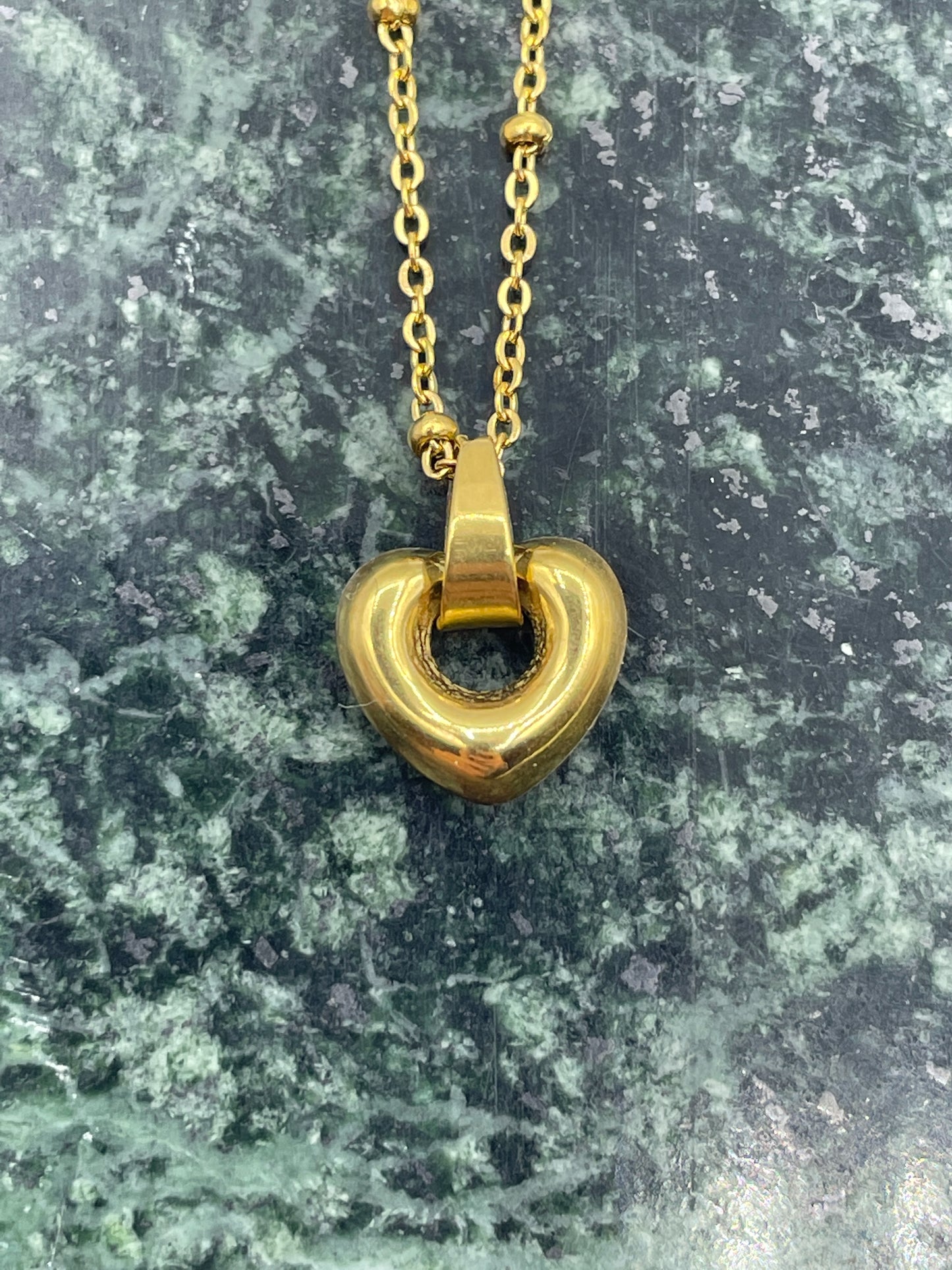 Heart Pendant Necklace Gold