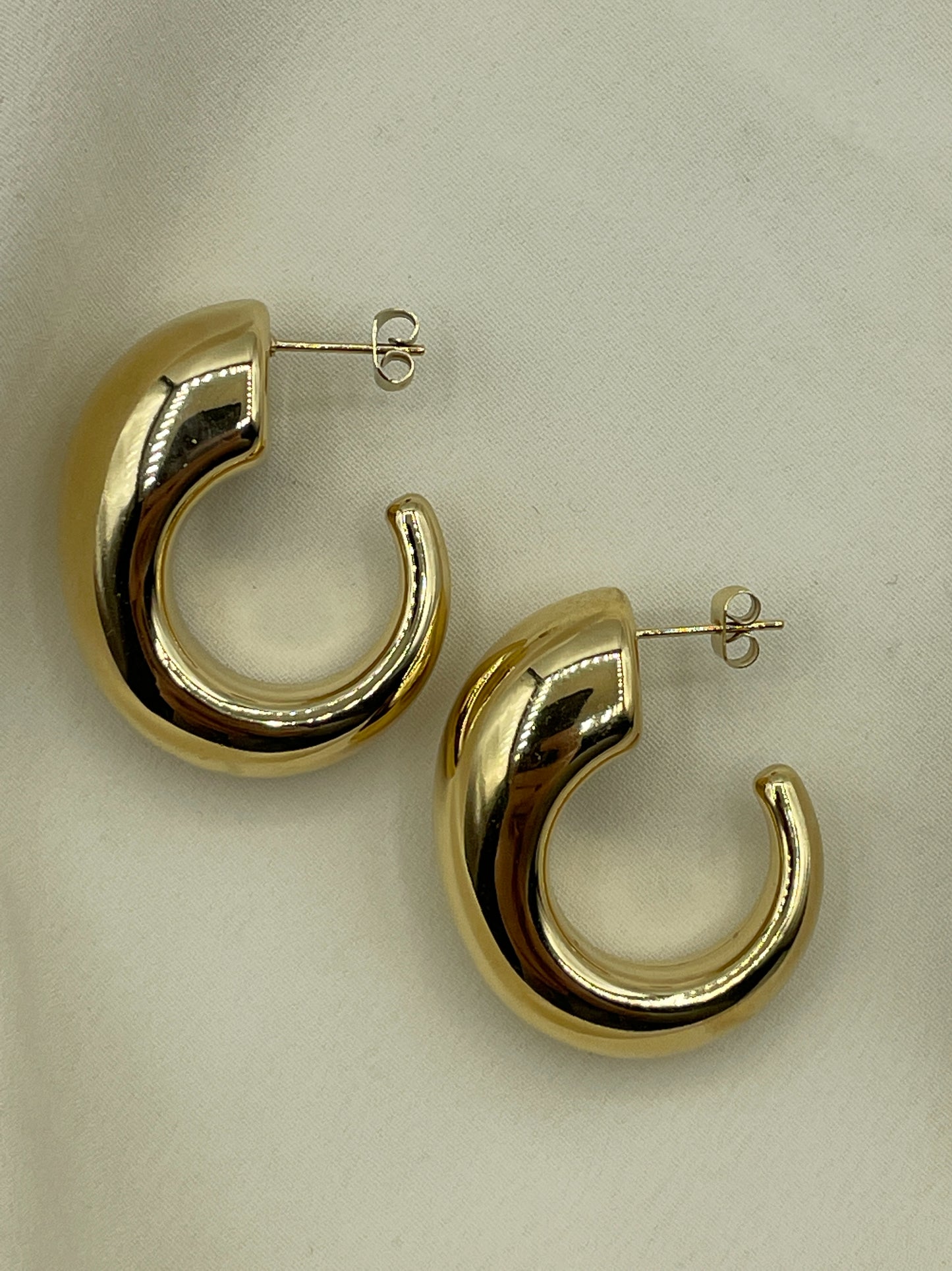 Horn Earrings Gold