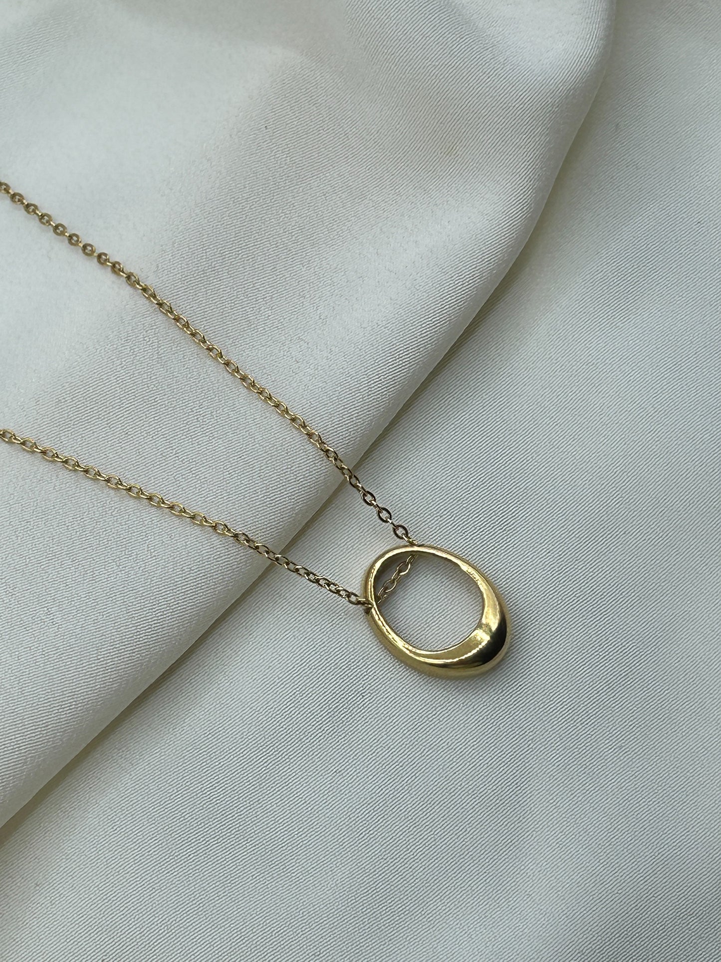 Karabiner Necklace Gold