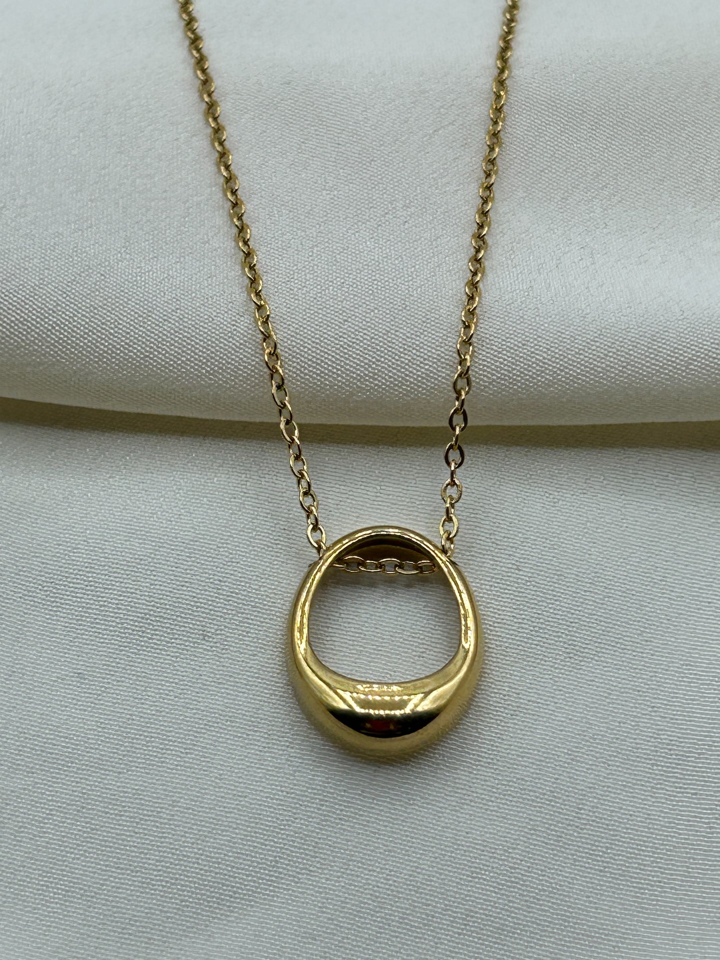 Karabiner Necklace Gold