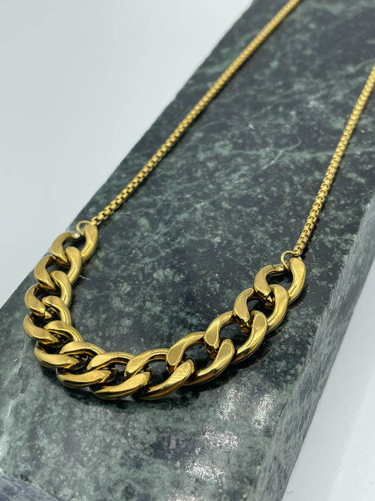 Large Chain Necklace Gold