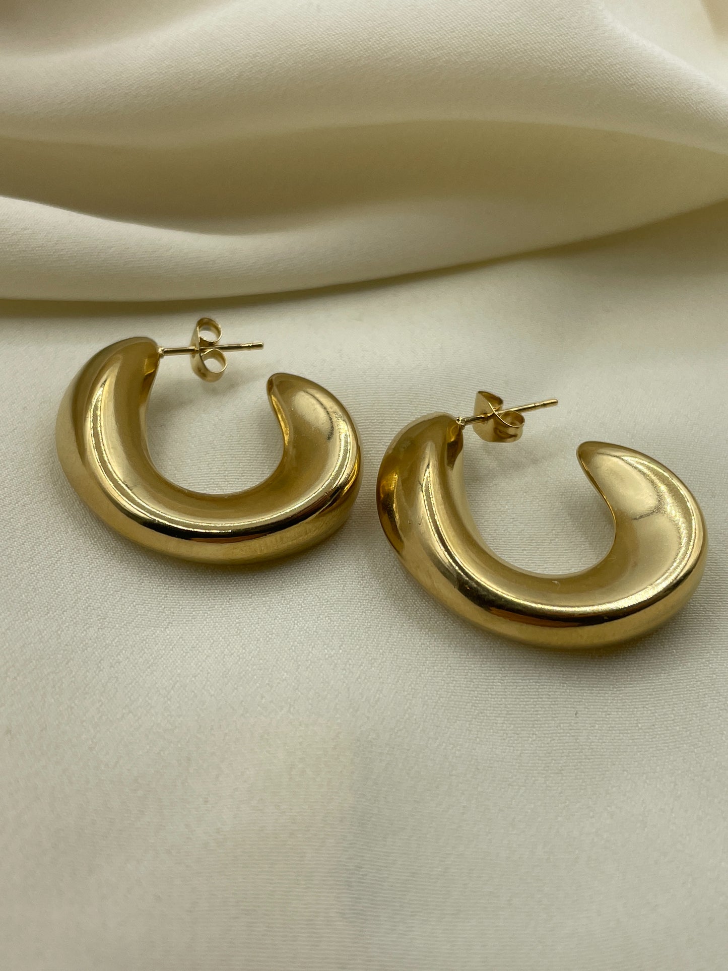 Large Concave Hoops Earrings Gold