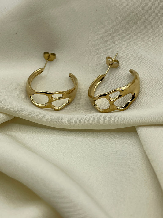 Lava Circle Earrings Gold