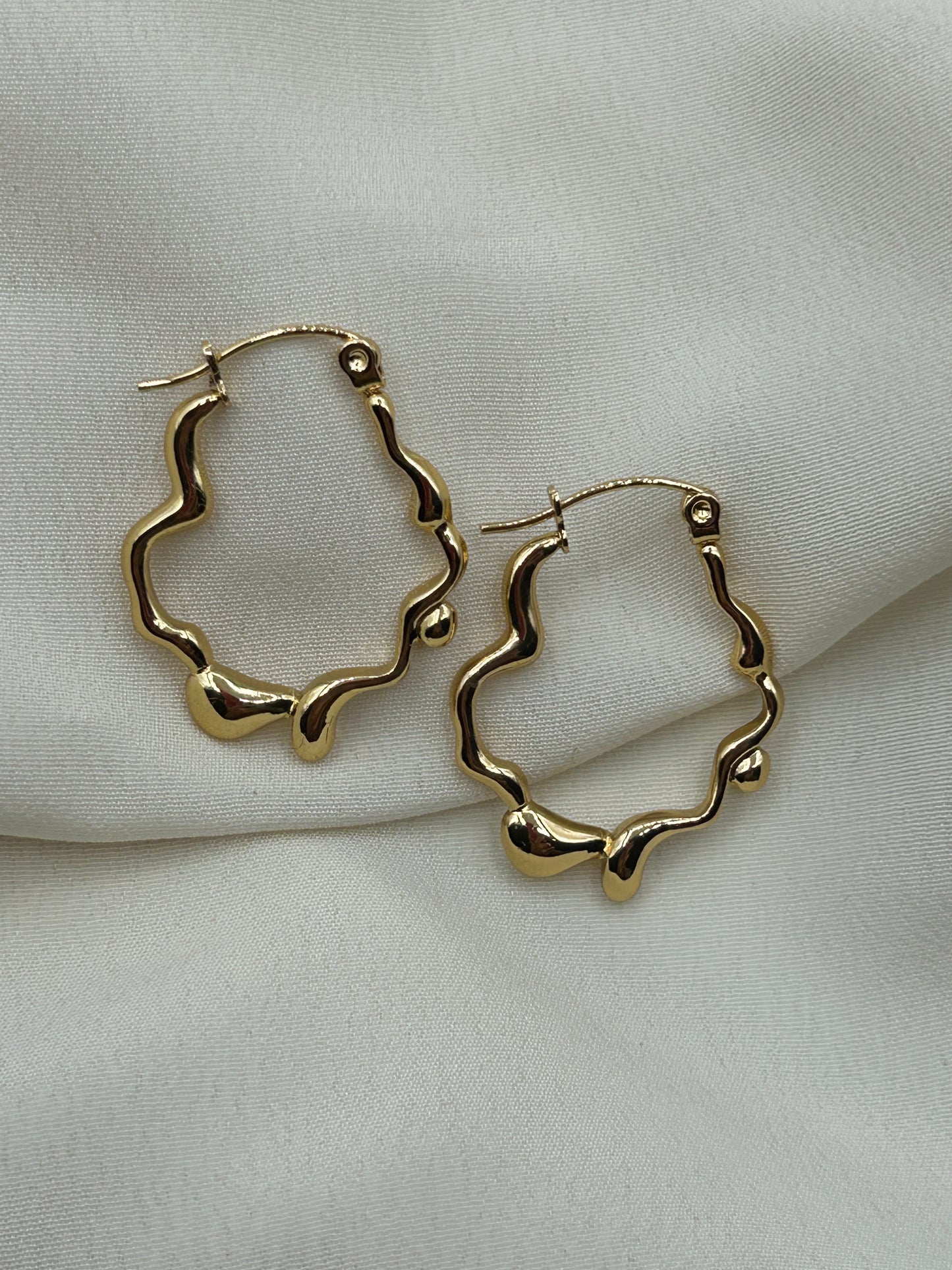 Liquid Hoops Earrings Gold