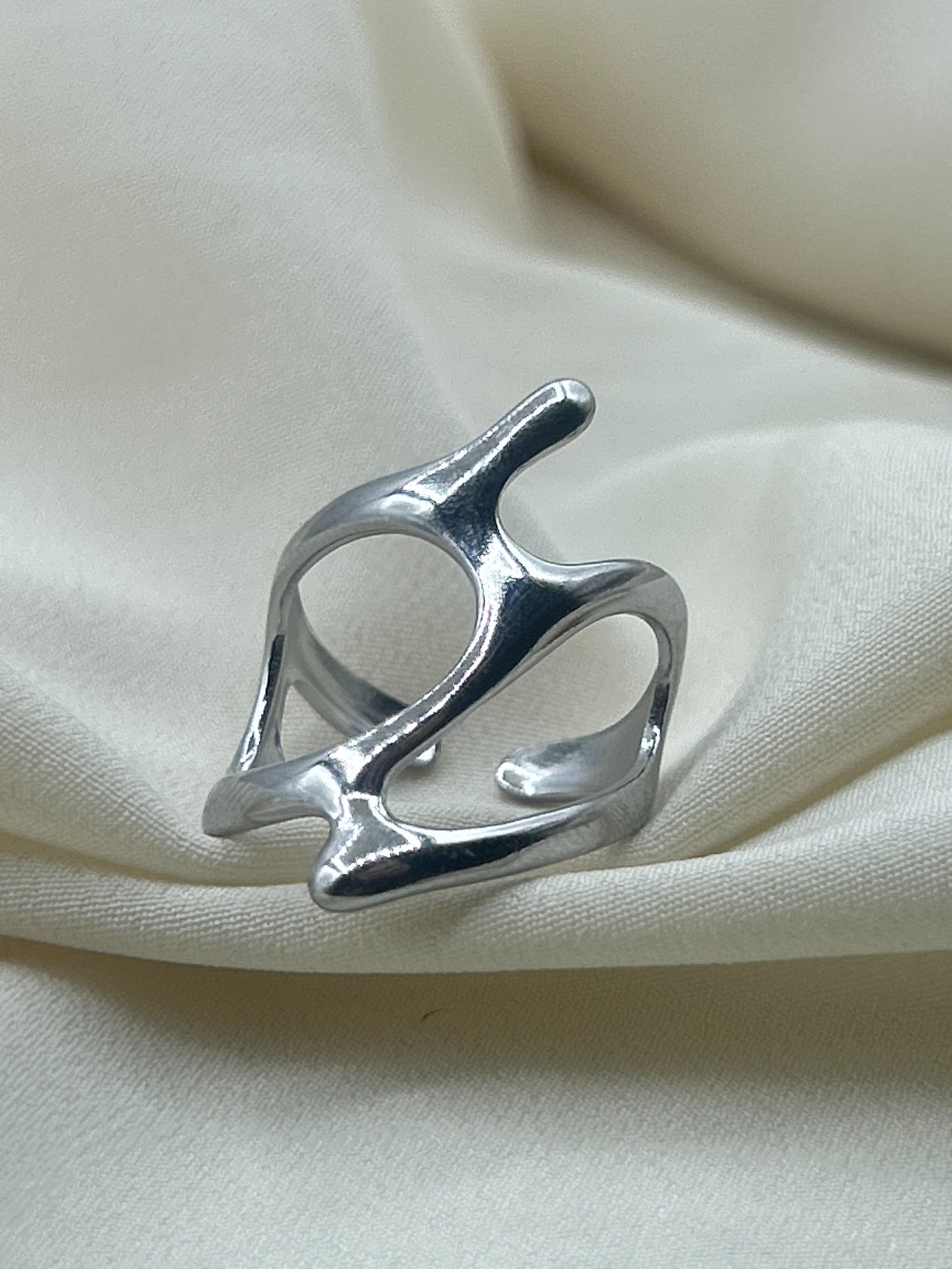 Liquid Ring Silver