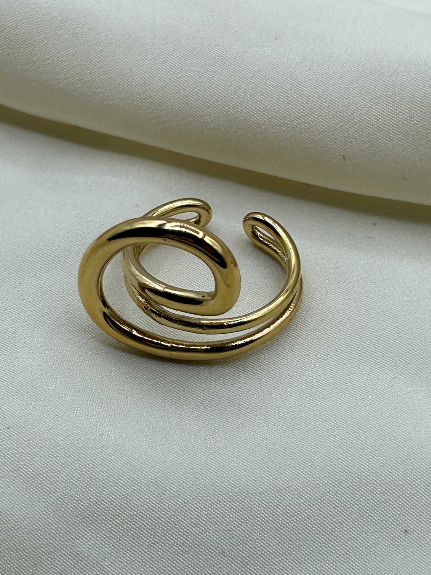 Loop Ring Gold