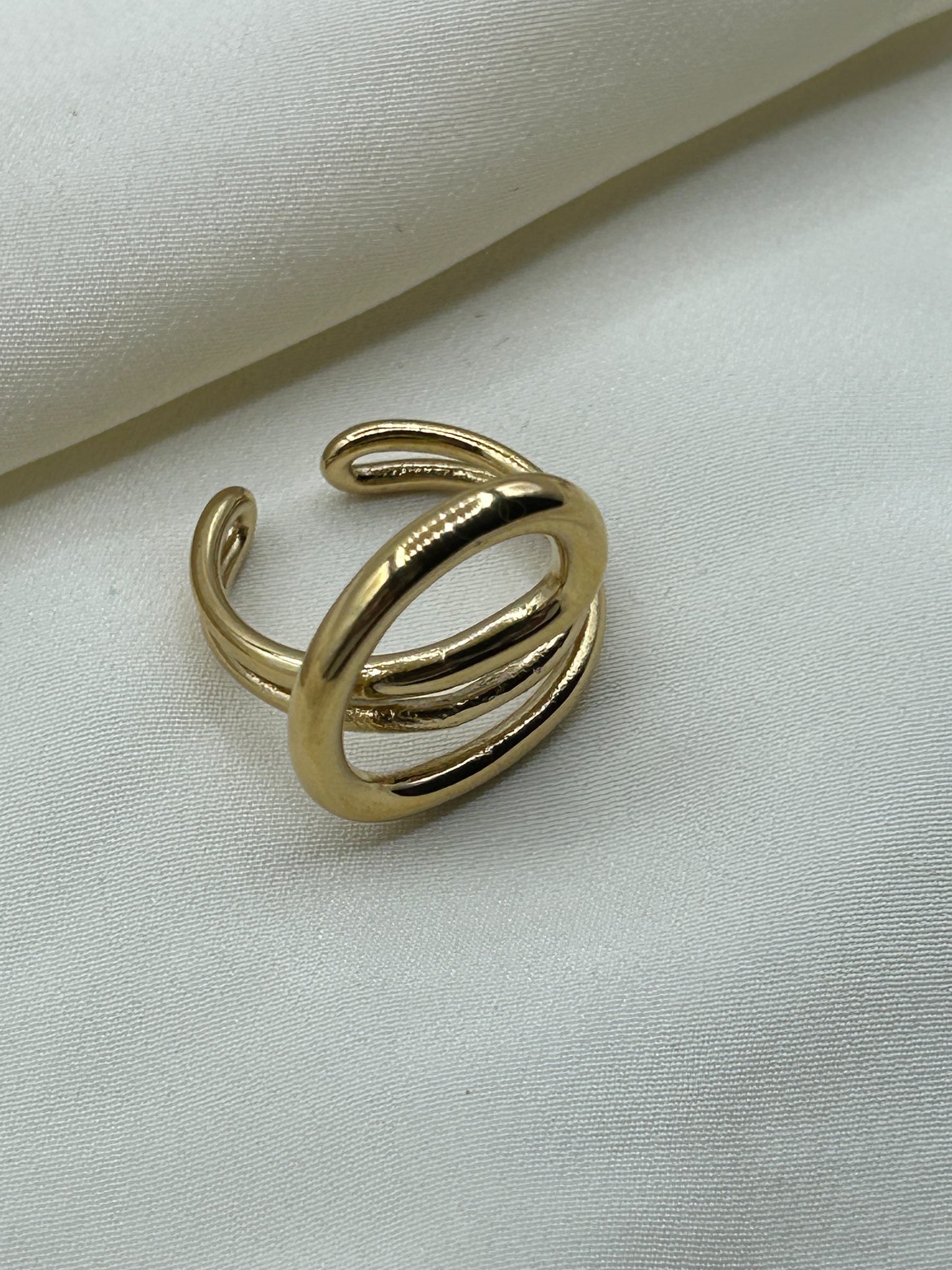 Loop Ring Gold