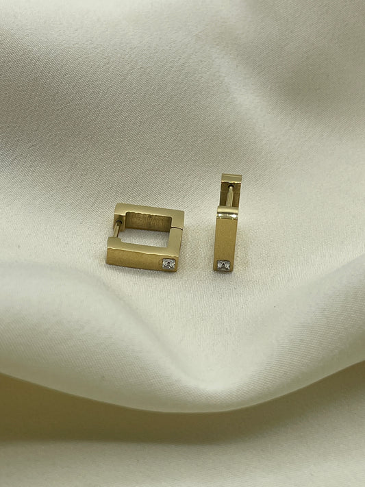 Mini Diamond Square Earrings Gold