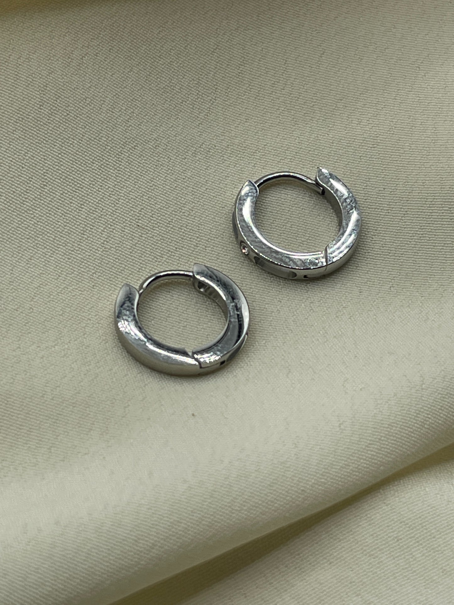 Mini Hoops Flat Earrings Silver