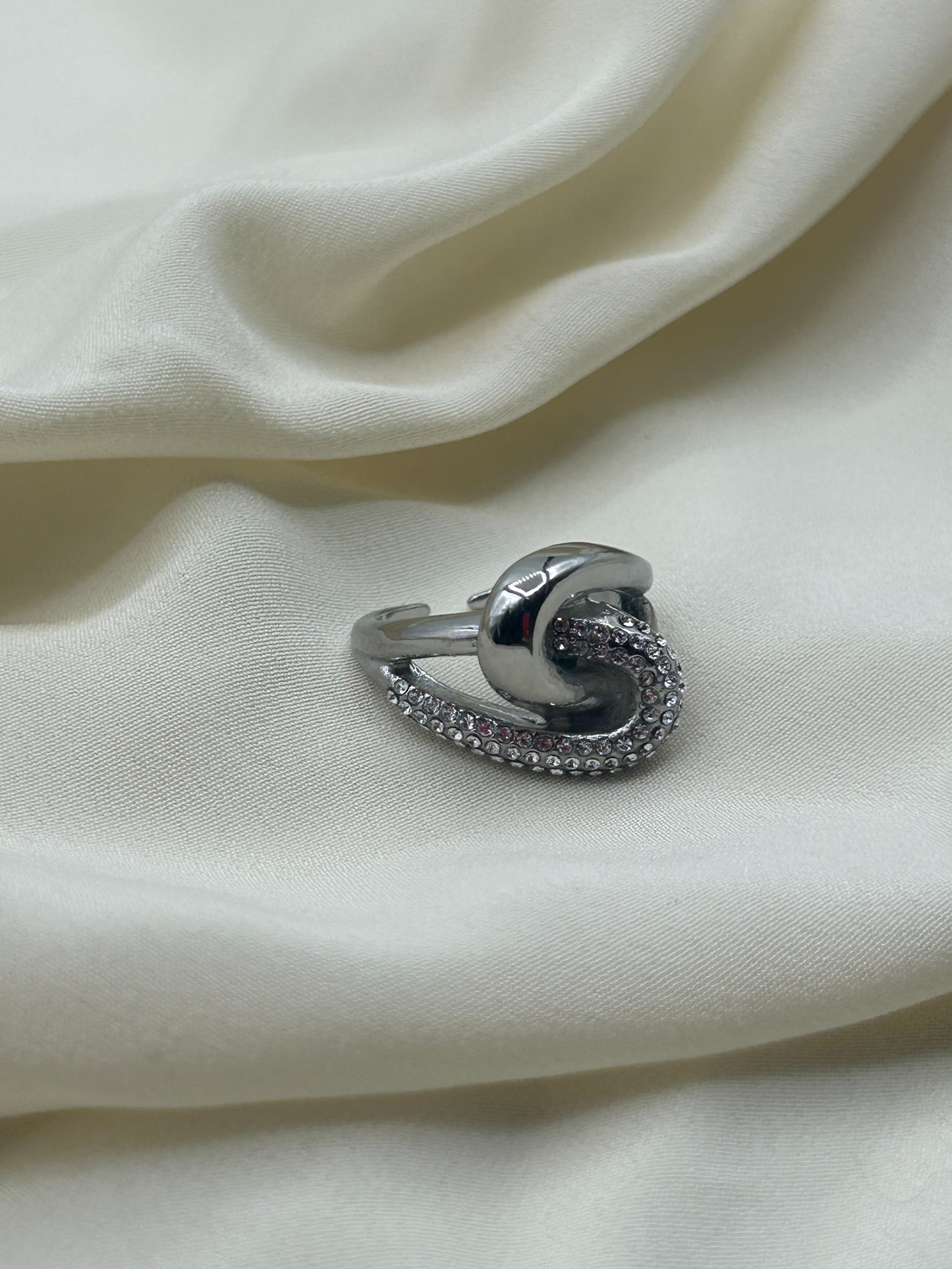Rhinestone Intertwining Ring Silver