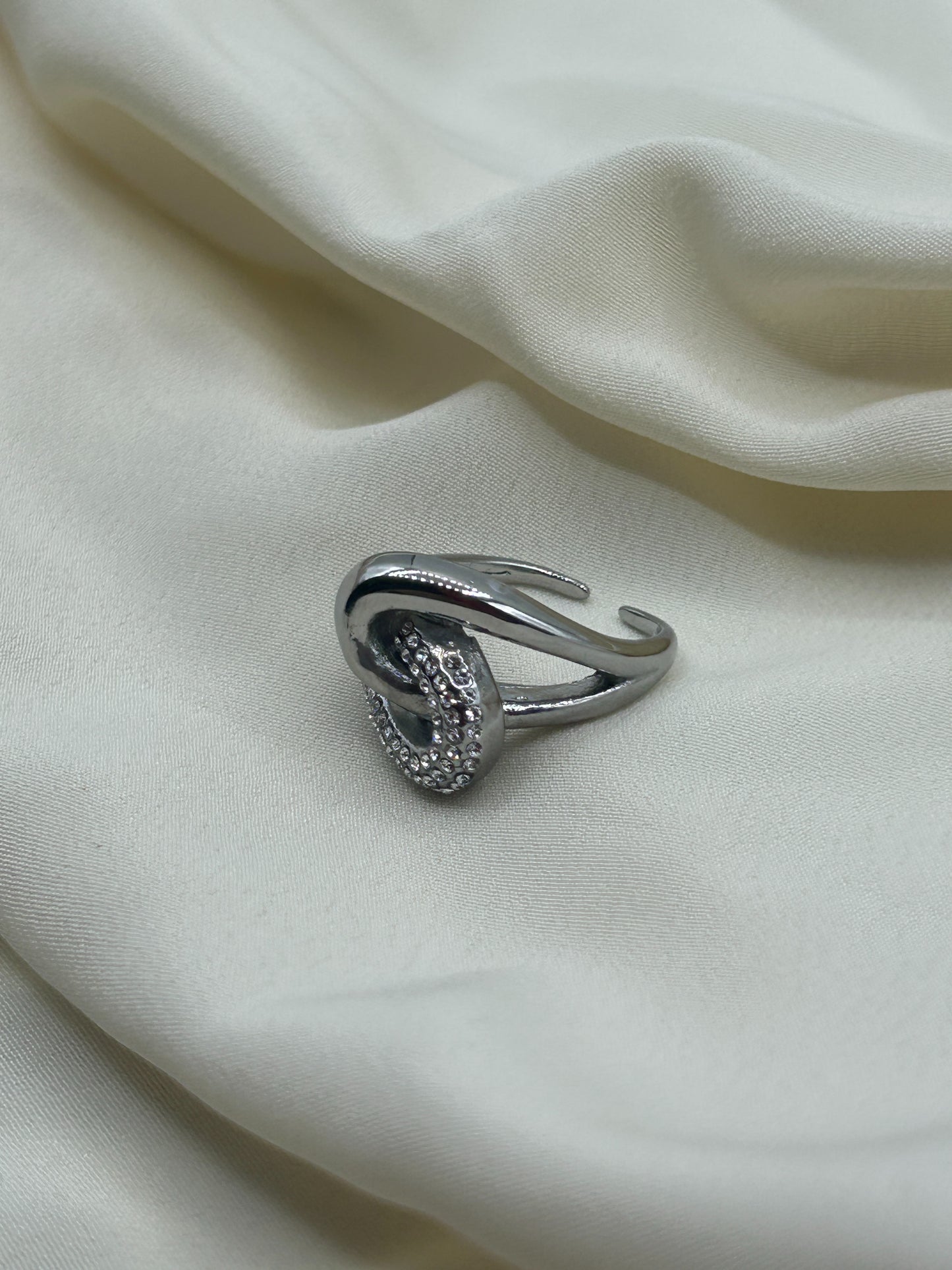 Rhinestone Intertwining Ring Silver