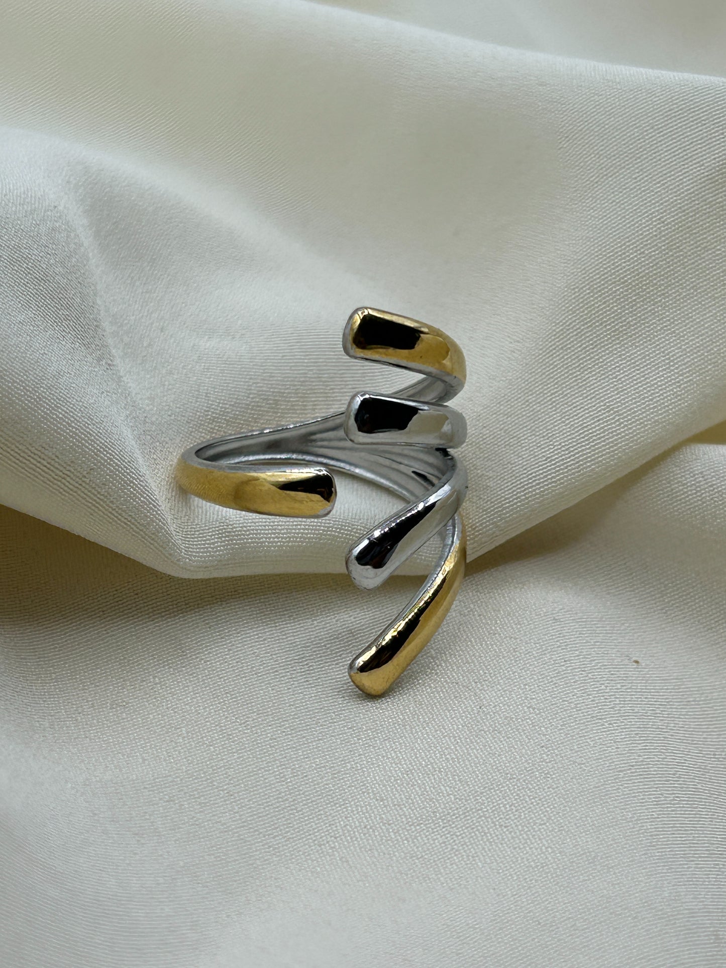 Bicolor Ribcage Ring