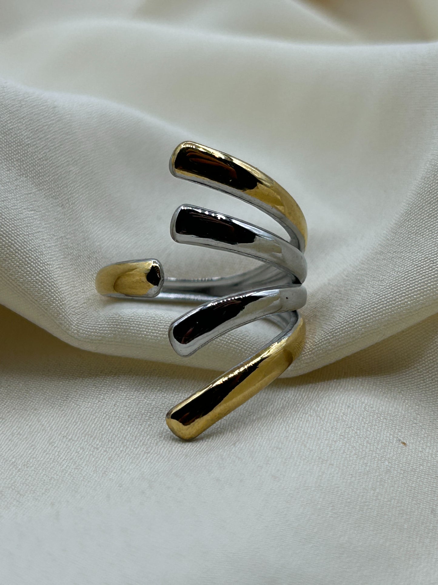 Bicolor Ribcage Ring