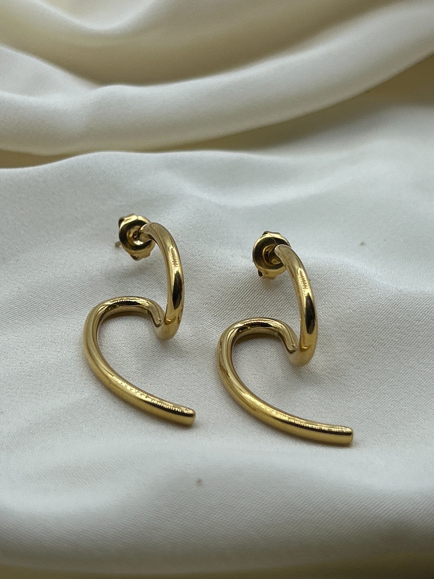 Sinuous Earrings Gold