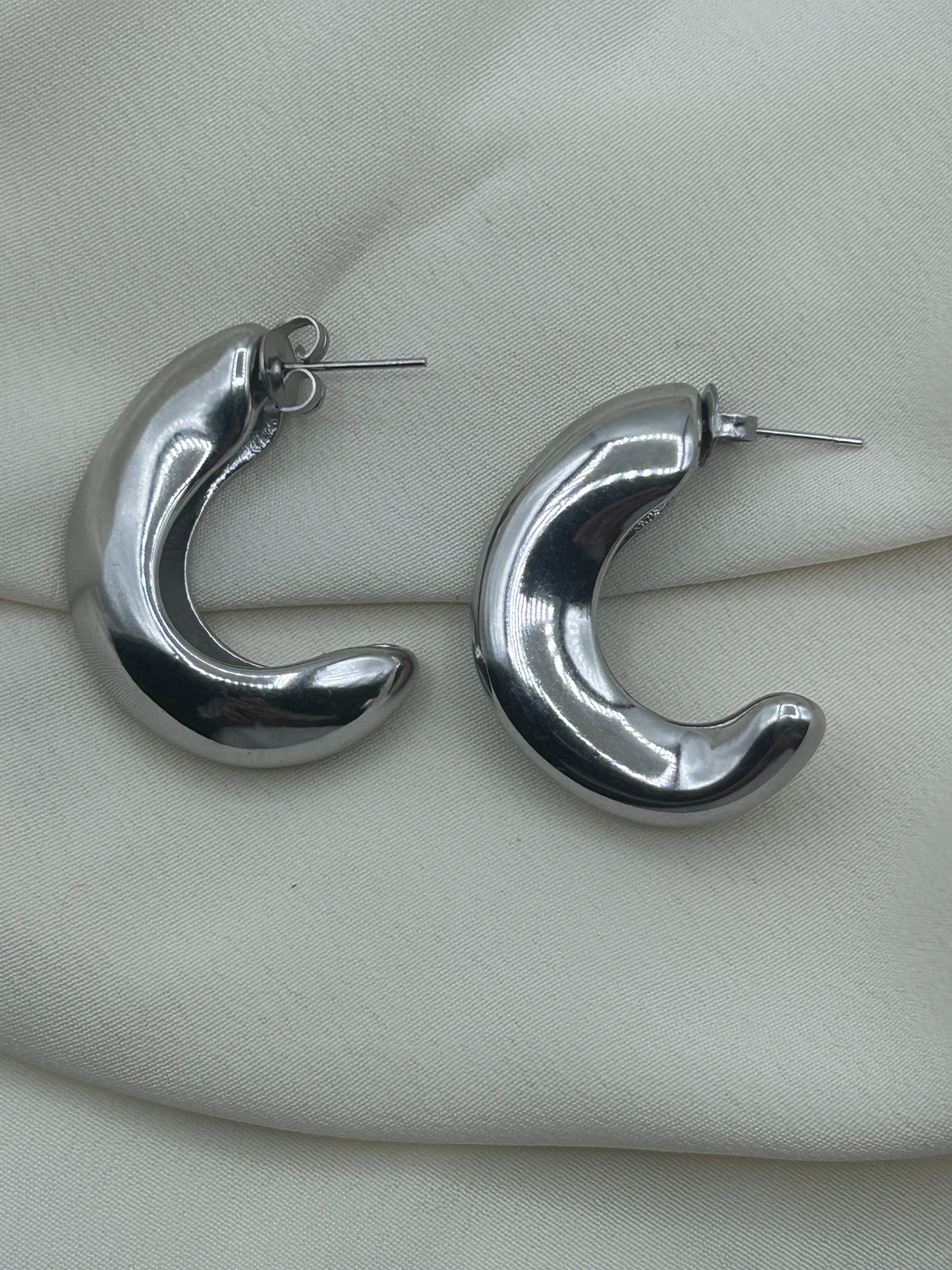 Supple Earrings Silver