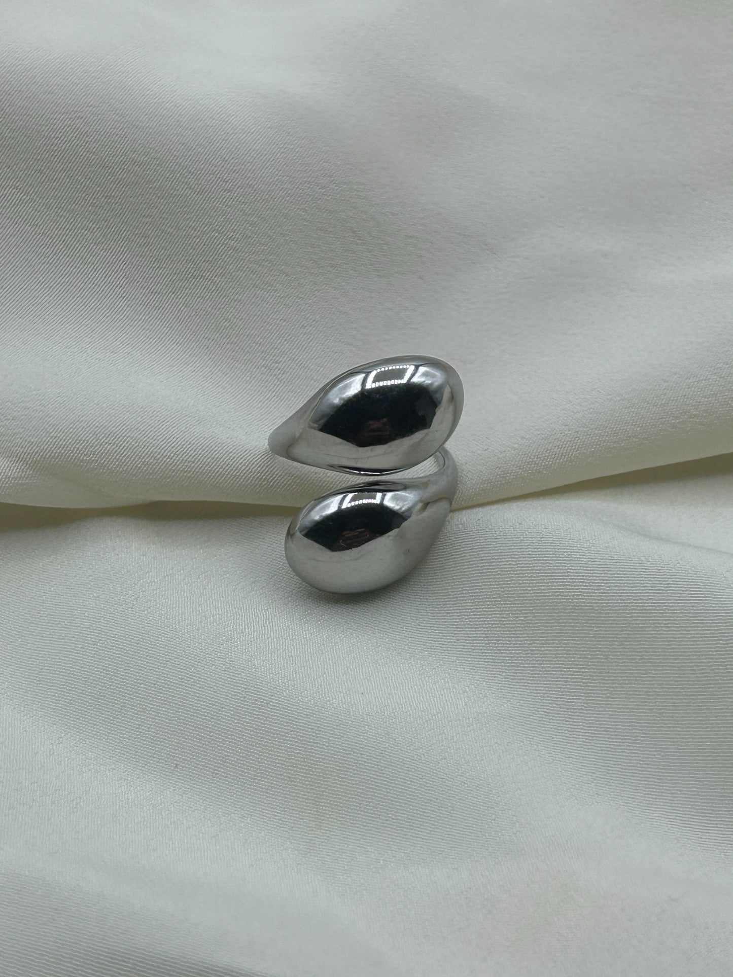 Thick Enlacing Ring Silver