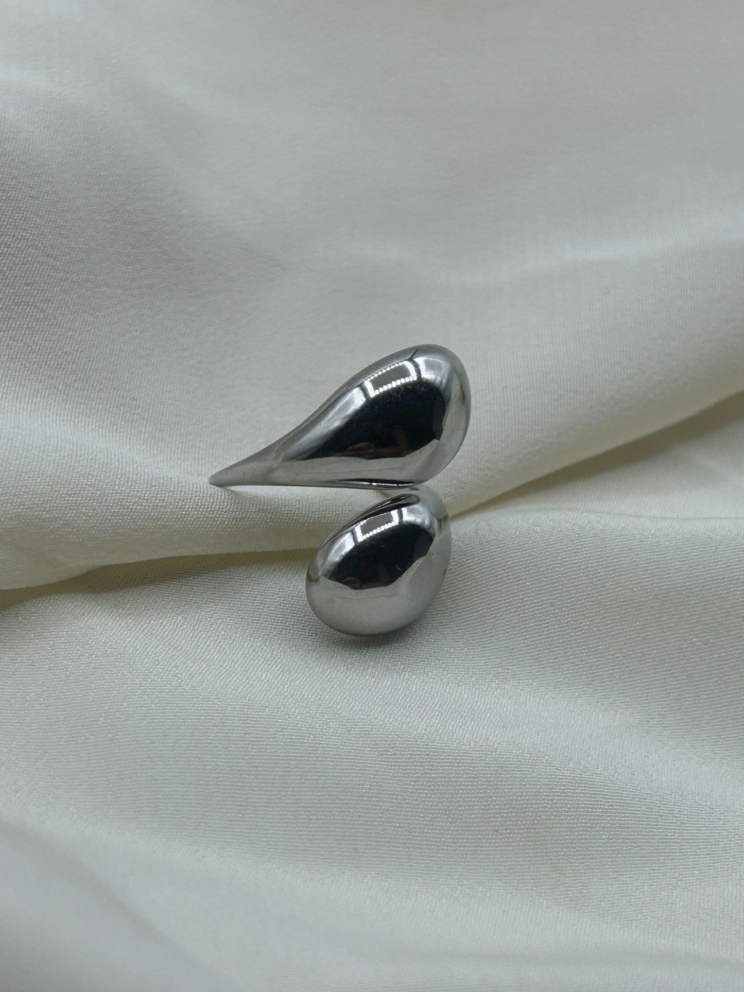 Thick Enlacing Ring Silver