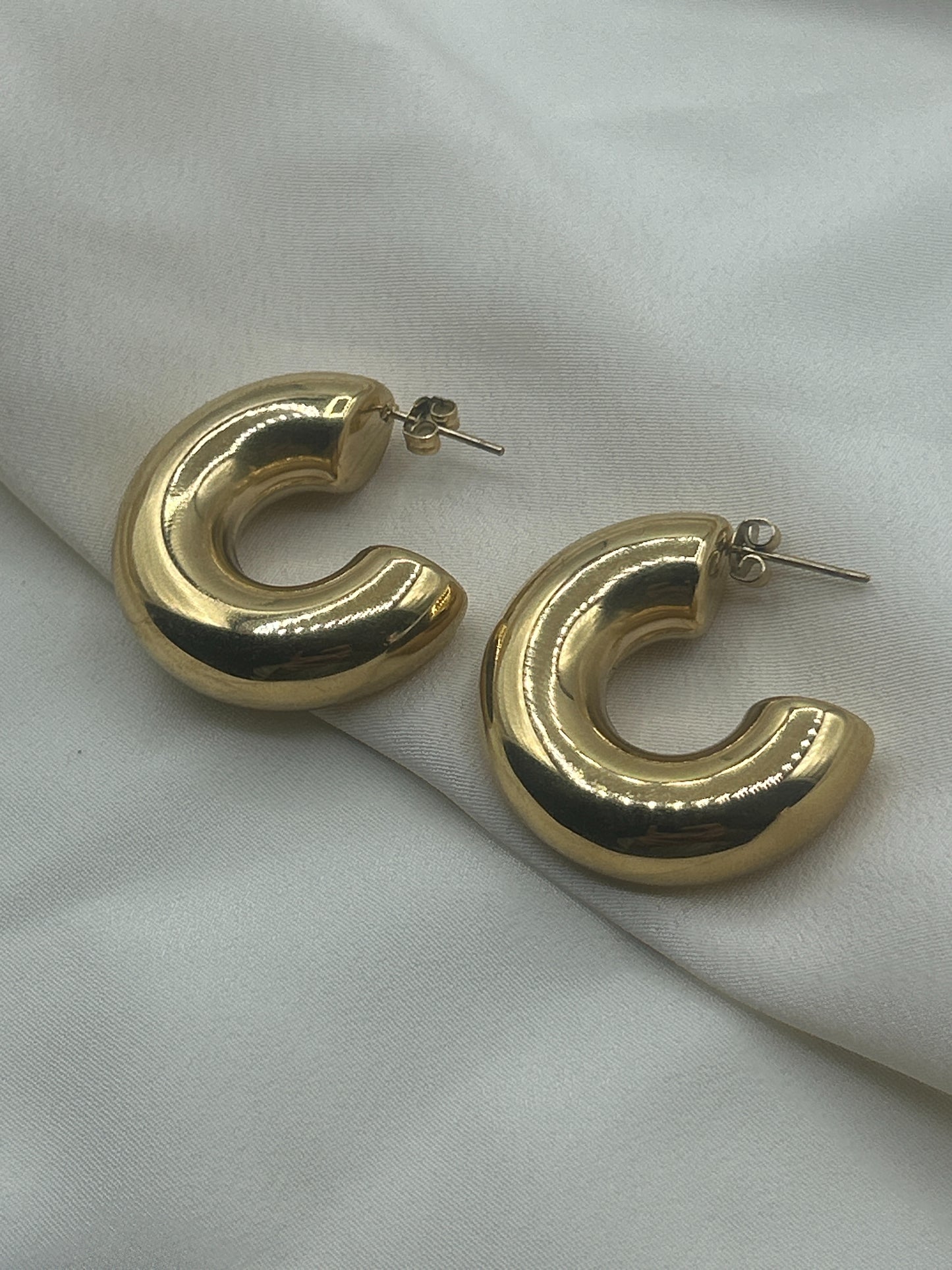 Thick Open Hoops Earrings Gold