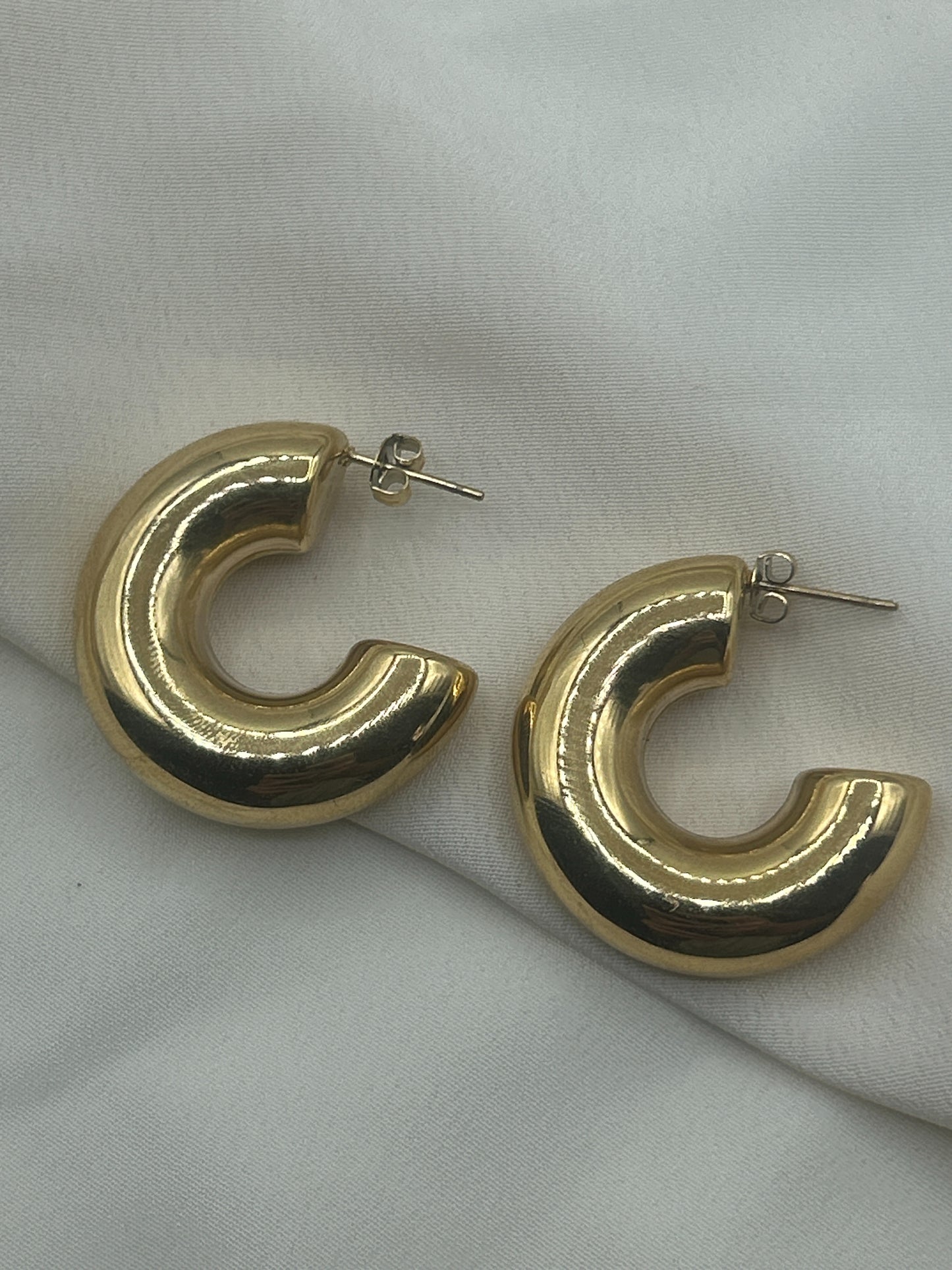 Thick Open Hoops Earrings Gold