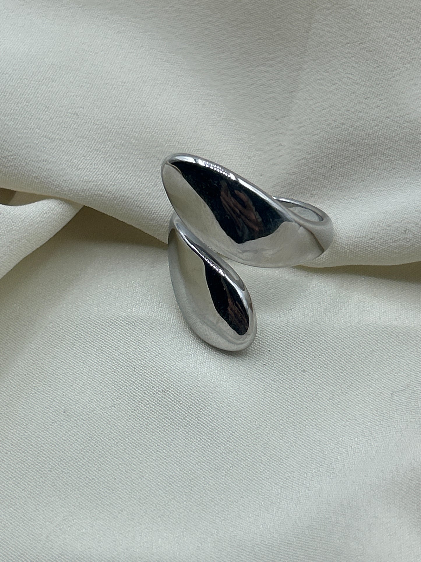 Thin Double Tears Ring Silver