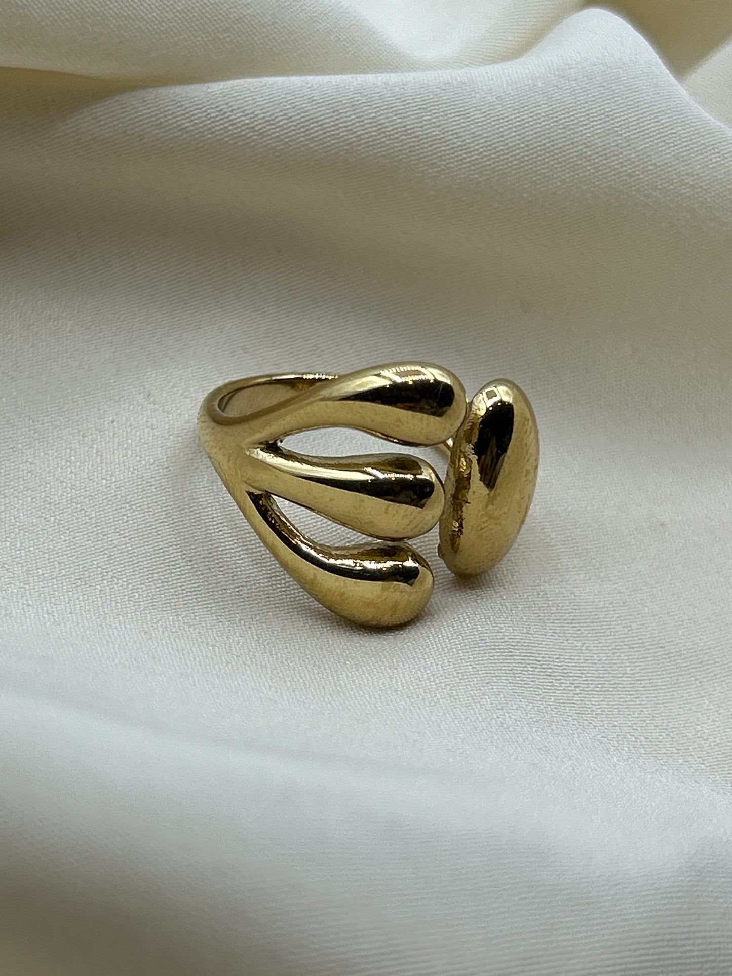 Triple Drop Ring Gold