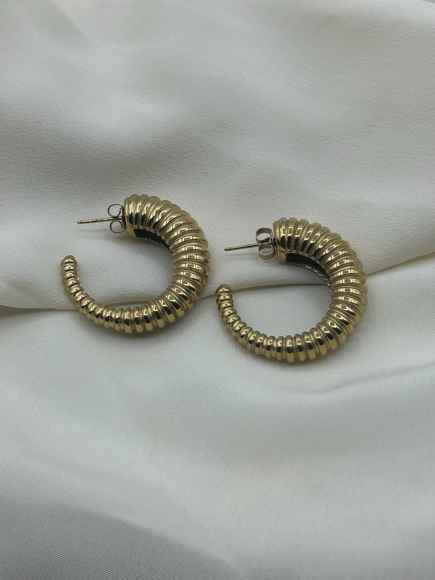 Tusk Earrings Gold