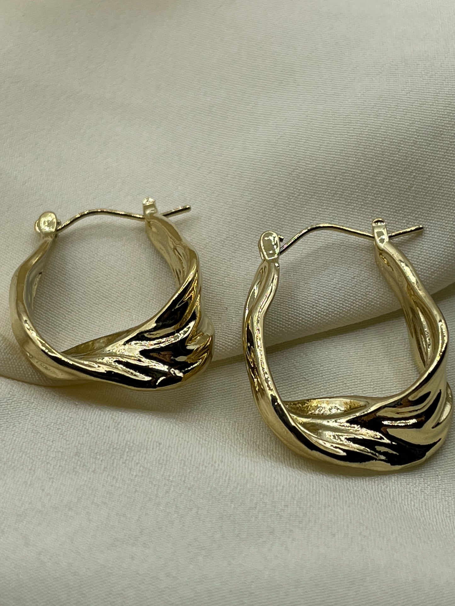 Twisted Hoops Earrings Gold