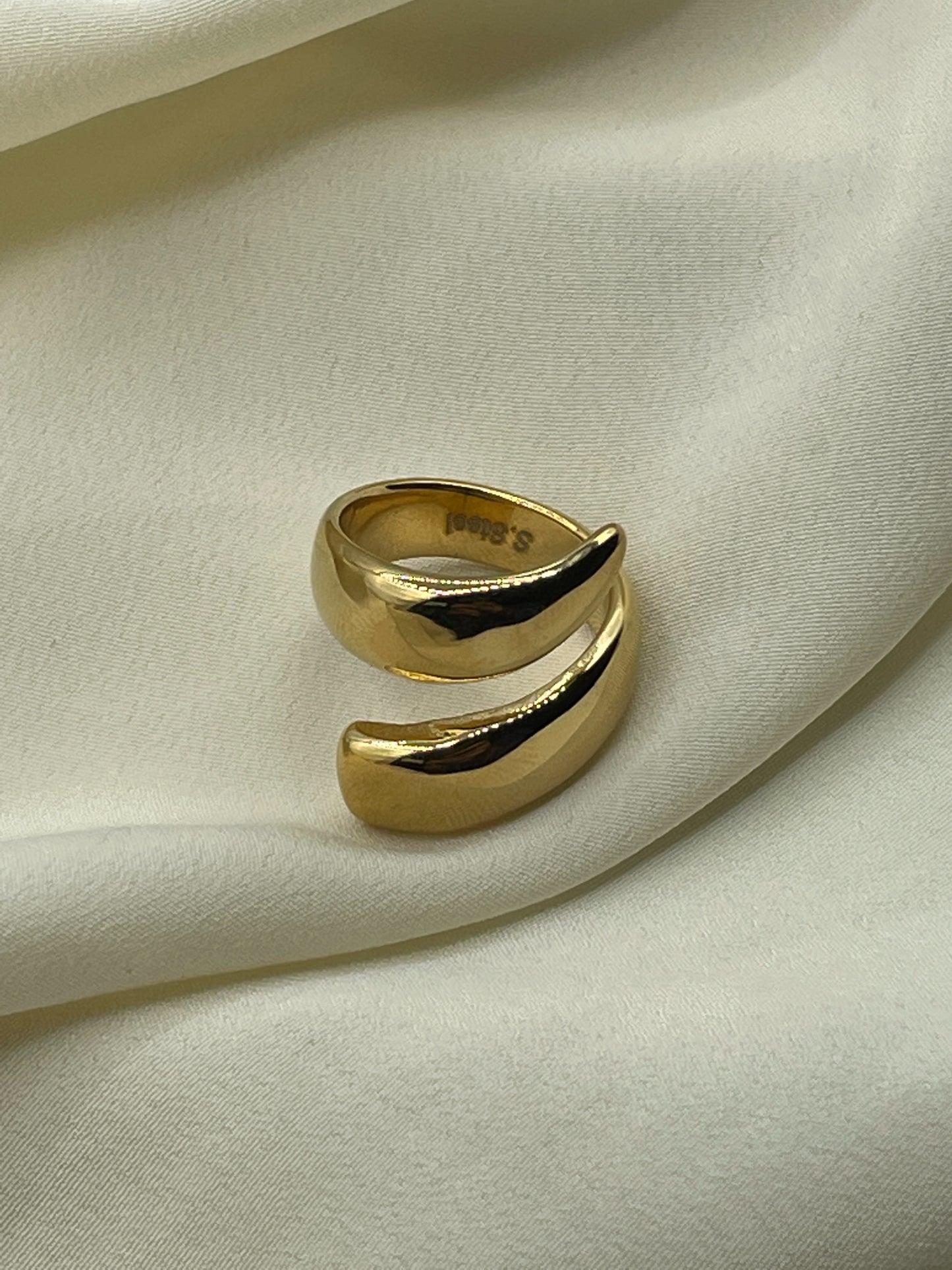 Twister Ring Gold