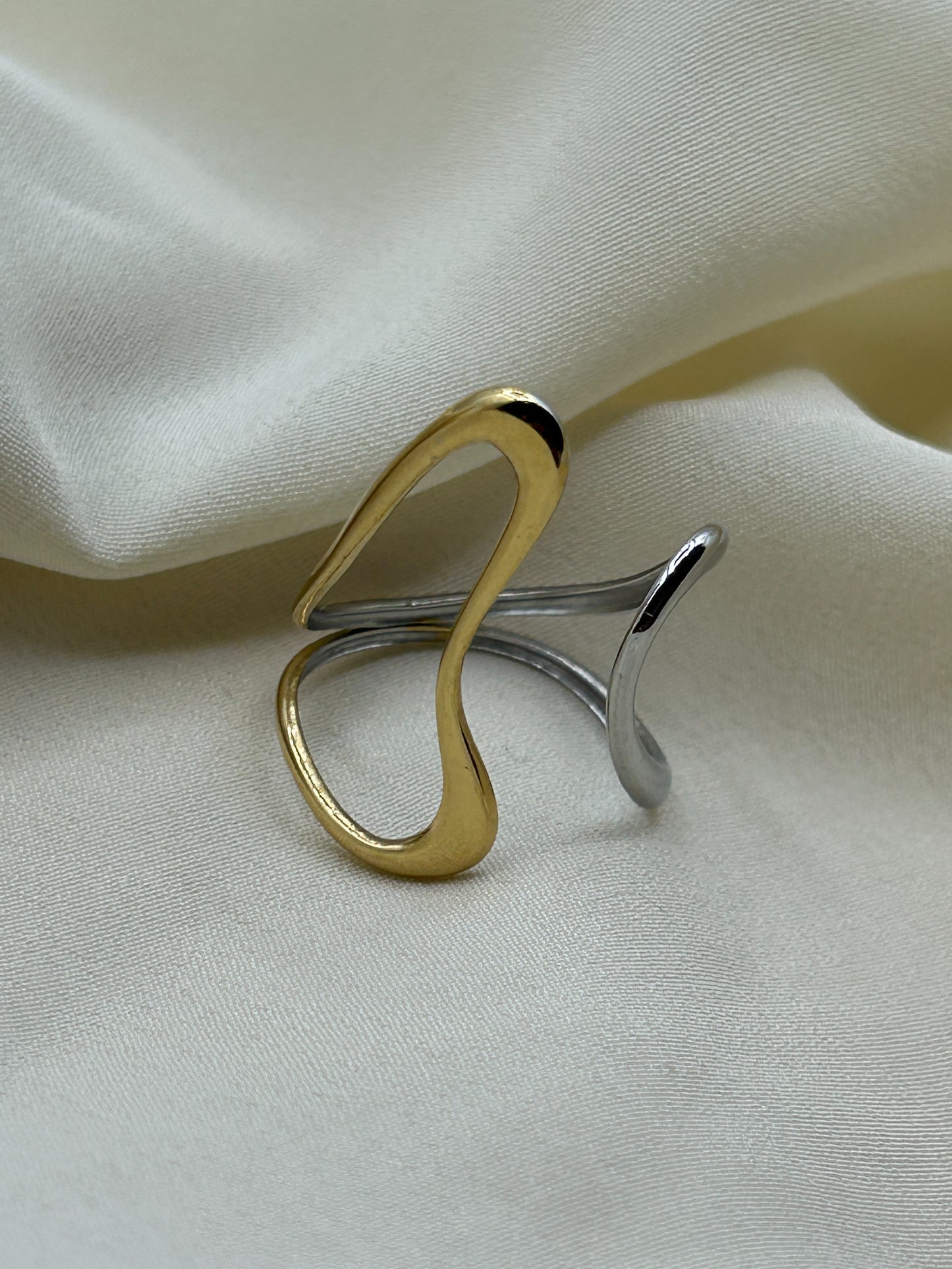 Bicolor Open Line Ring