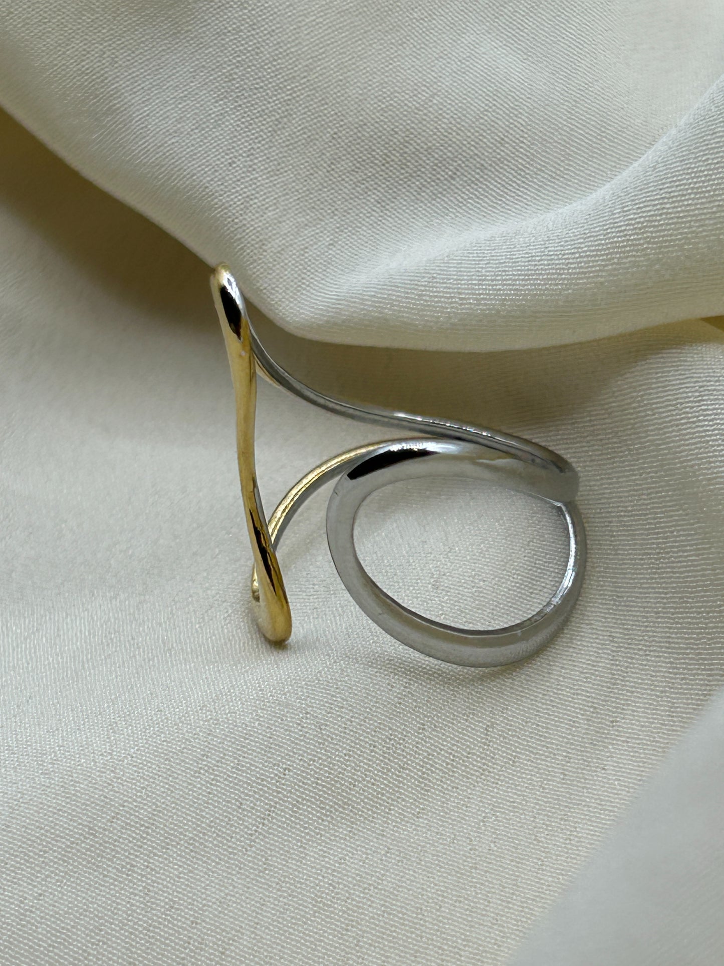 Bicolor Open Line Ring